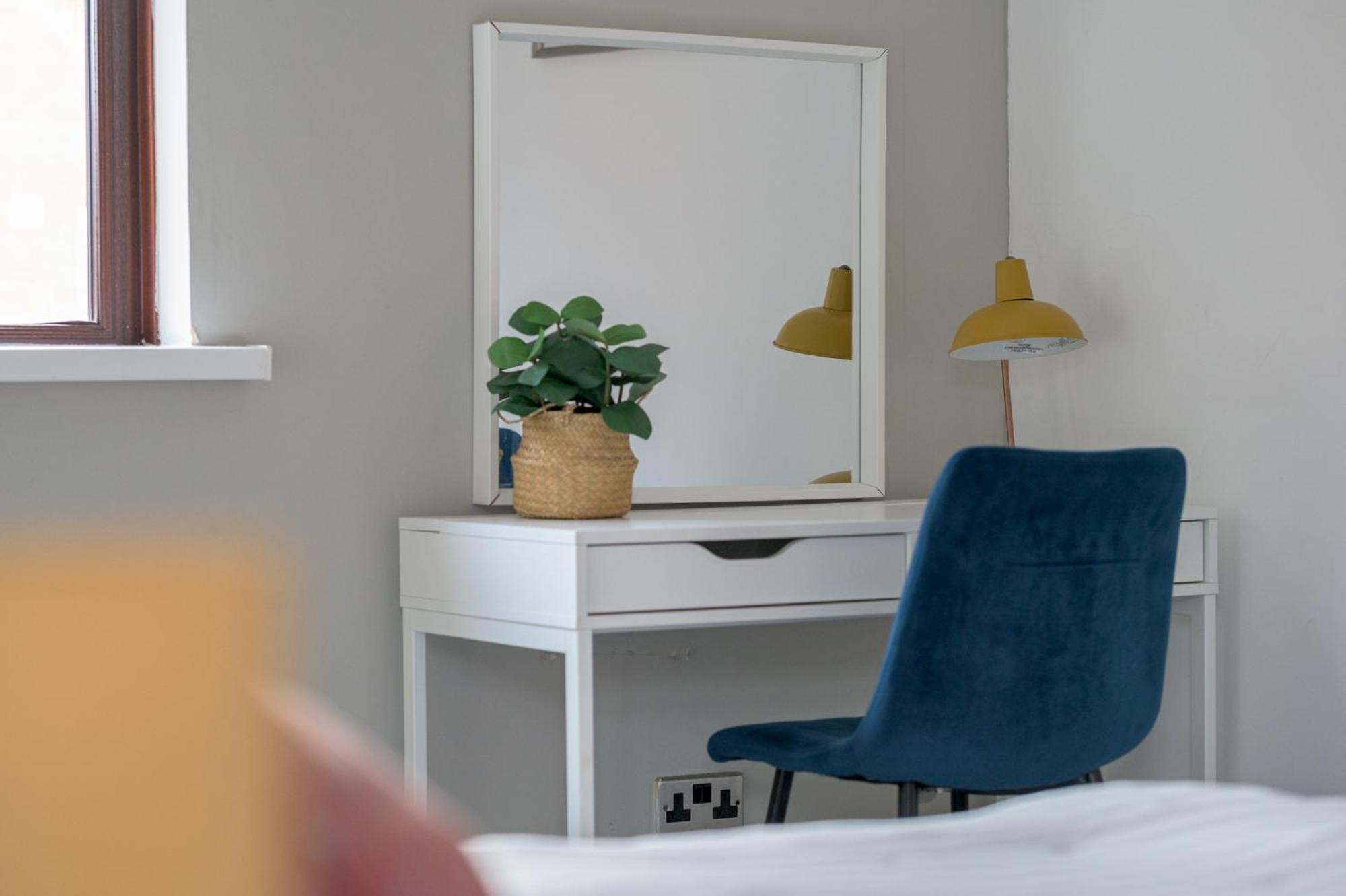 Anjore House - Serviced * Belfast