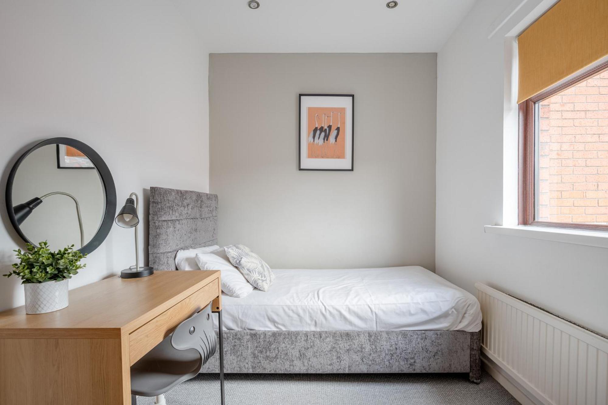 Anjore House - Serviced *