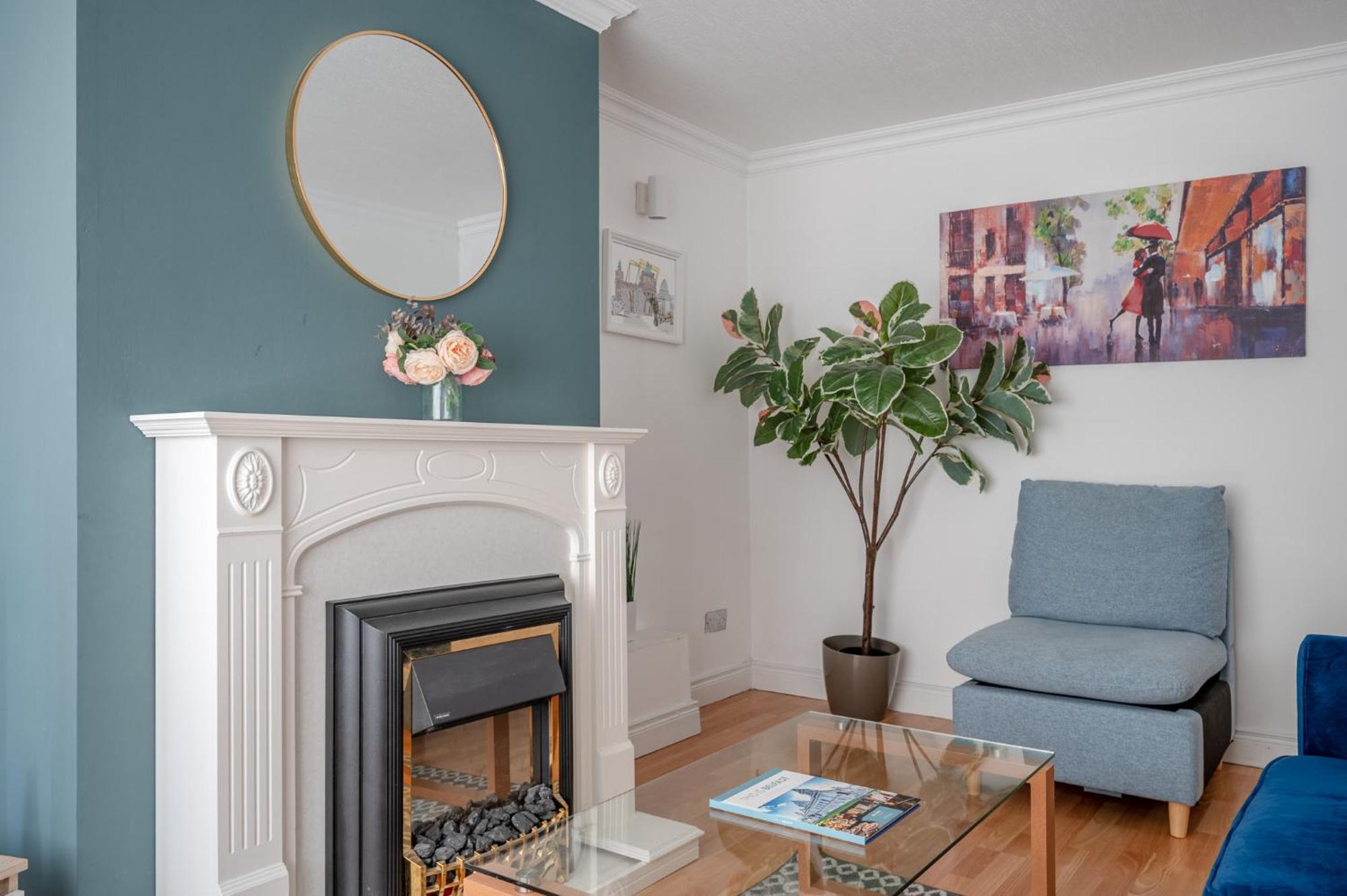 Anjore House - Serviced *